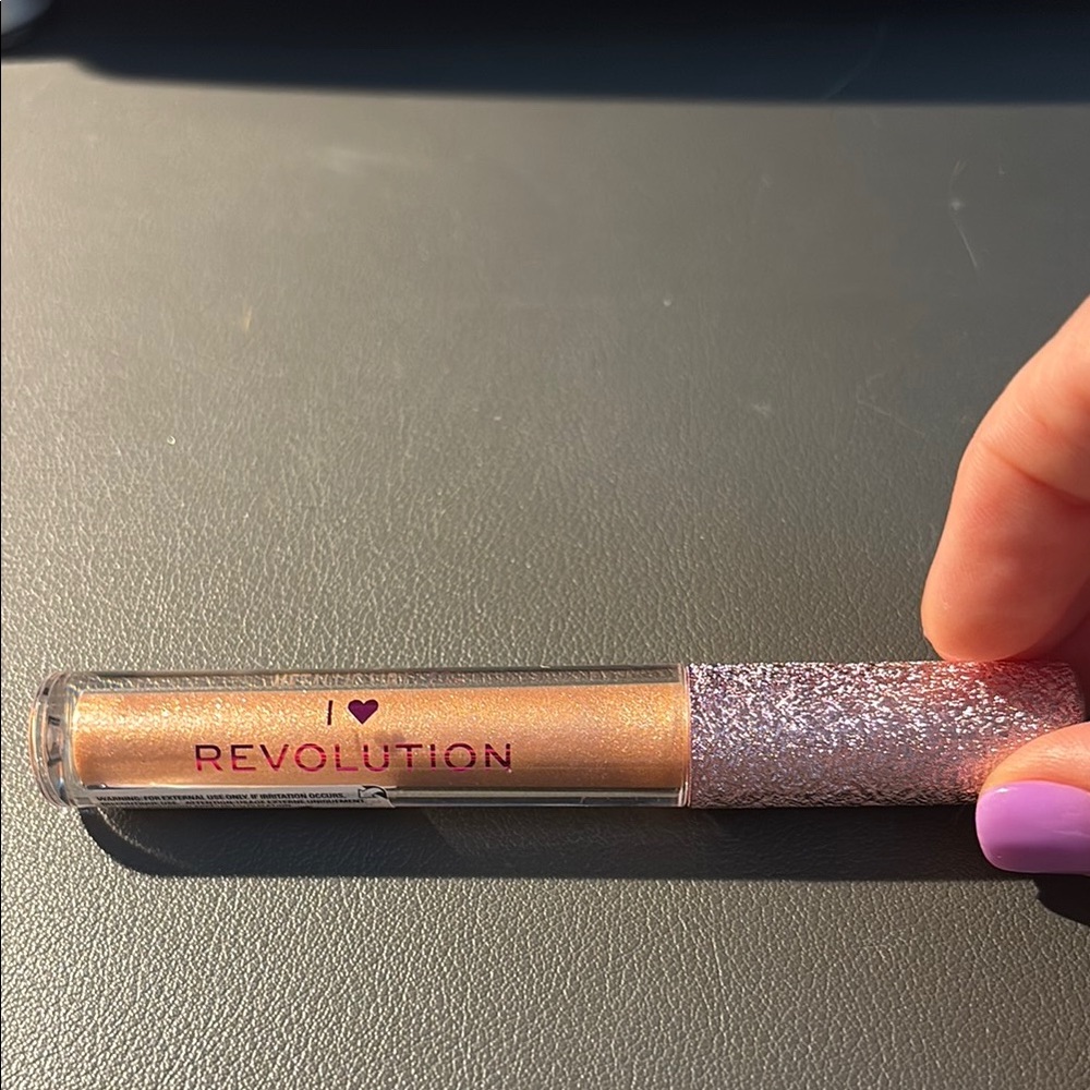 I ❤️ Revolution Angel Metallic Lip Gloss NEW